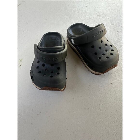Crocs Unisex Baby Retro Hard Sole Perforated Straps Slip On Clogs Shoes 4-5 - Picture 2 of 7